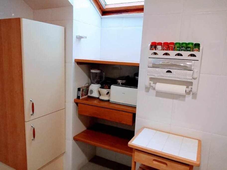 하카 Precioso Atico Con Bonitas Vistas A La Pena Oroel 아파트 외부 사진