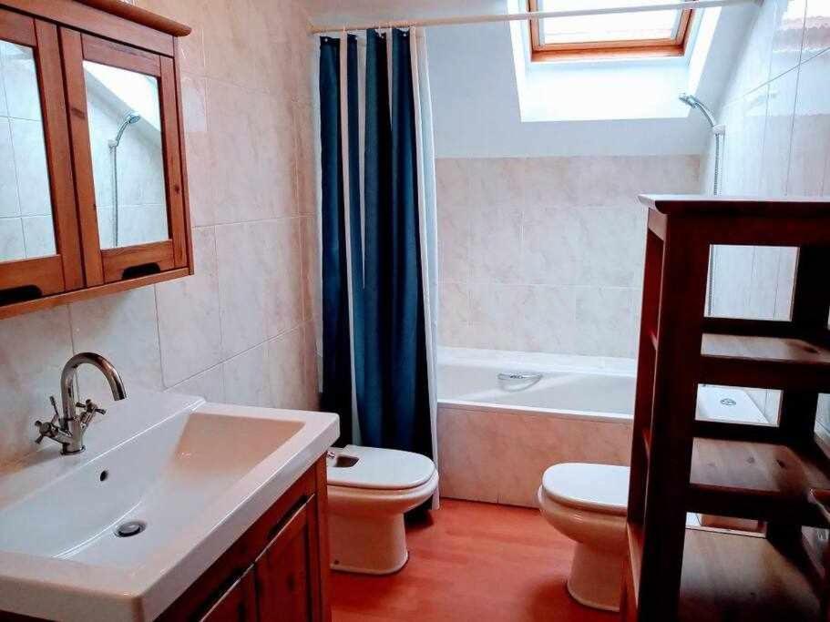 하카 Precioso Atico Con Bonitas Vistas A La Pena Oroel 아파트 외부 사진